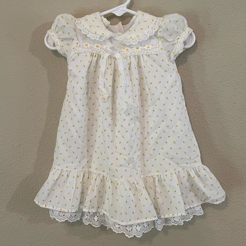 Vintage White Baby Dress with Yellow Daisies and Lace Trim